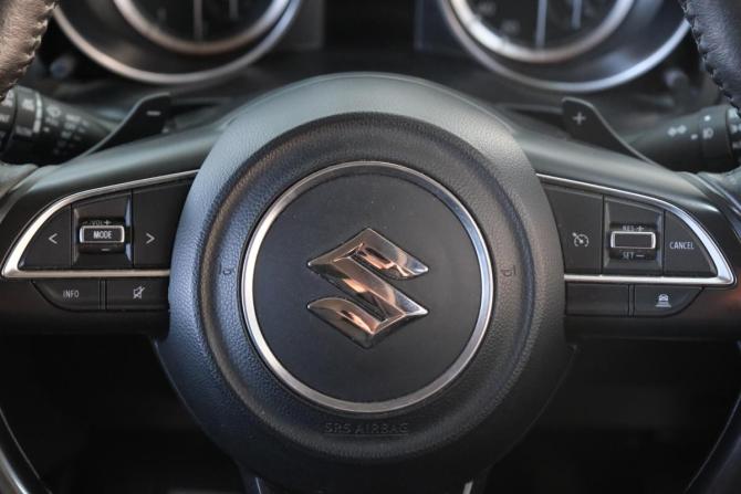 Suzuki Swift V с пробегом 2018 года, цена 1 259 000 рублей, 110000 км, хэтчбек, Автокод Объявления