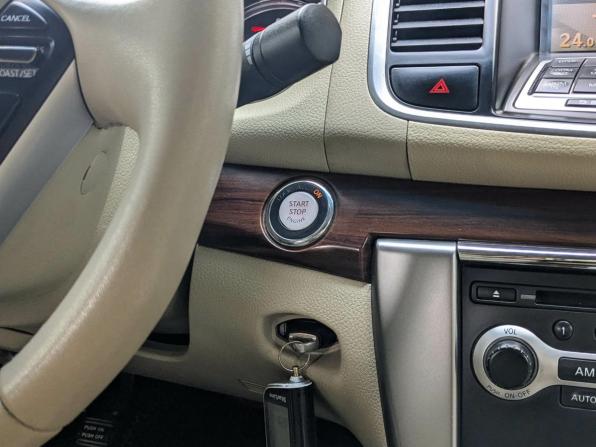 Nissan Teana II с пробегом 2010 года, цена 1 089 500 рублей, 265000 км, седан, Автокод Объявления