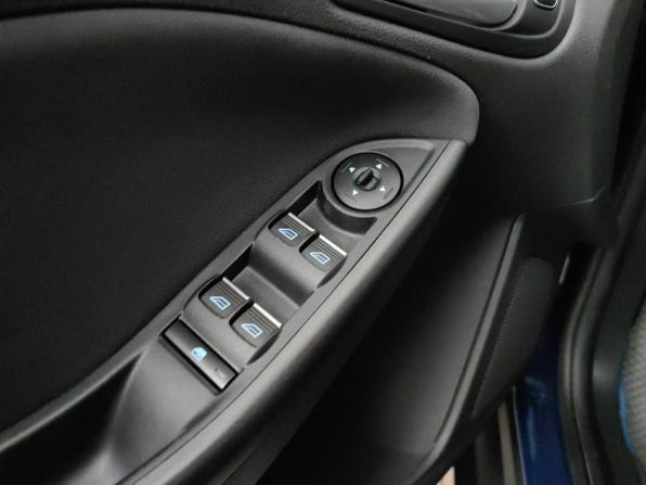 Ford Focus III Рестайлинг с пробегом 2018 года, цена 1 177 000 рублей, 125942 км, седан, Автокод Объявления