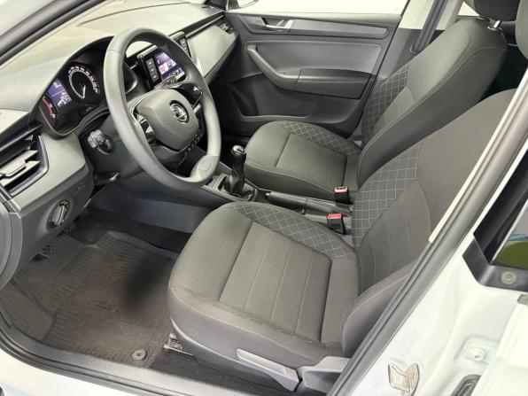 Skoda Rapid II с пробегом 2021 года, цена 1 438 000 рублей, 97611 км, лифтбек, Автокод Объявления