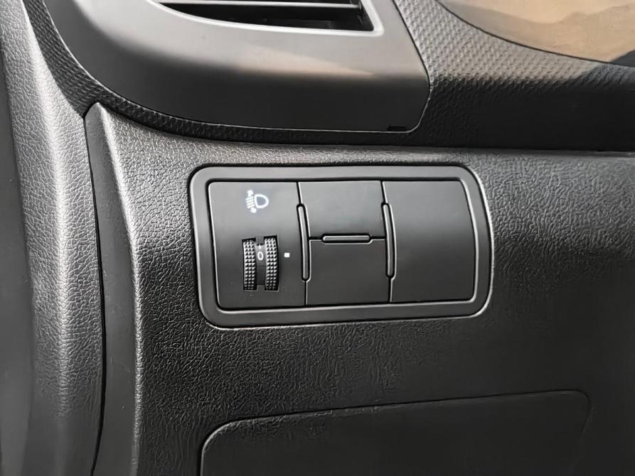 Hyundai Solaris I Рестайлинг Москва  - изображение 21