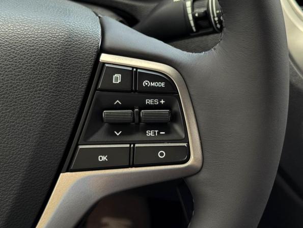 Hyundai Solaris II с пробегом 2019 года, цена 1 499 000 рублей, 102140 км, седан, Автокод Объявления