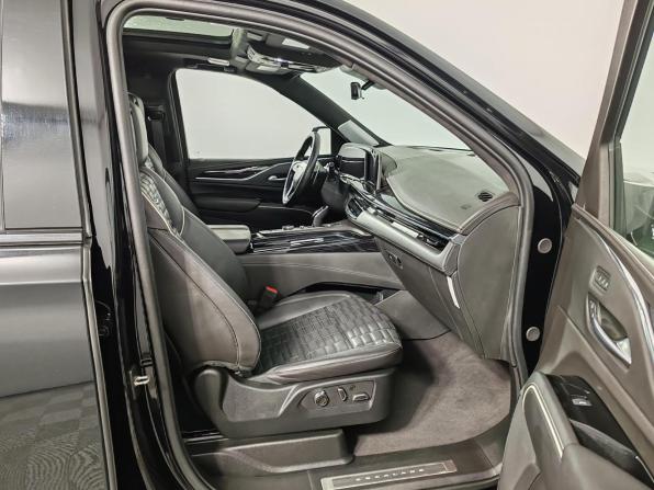 Cadillac Escalade-V I с пробегом 2023 года, цена 15 999 000 рублей, 87037 км, внедорожник, Автокод Объявления