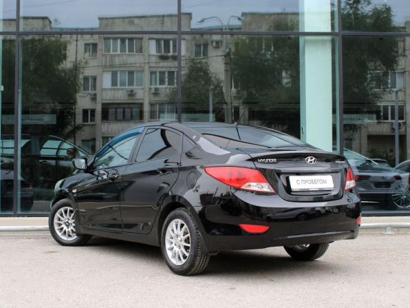 Hyundai Solaris I с пробегом 2013 года, цена 765 000 рублей, 193437 км, седан, Автокод Объявления
