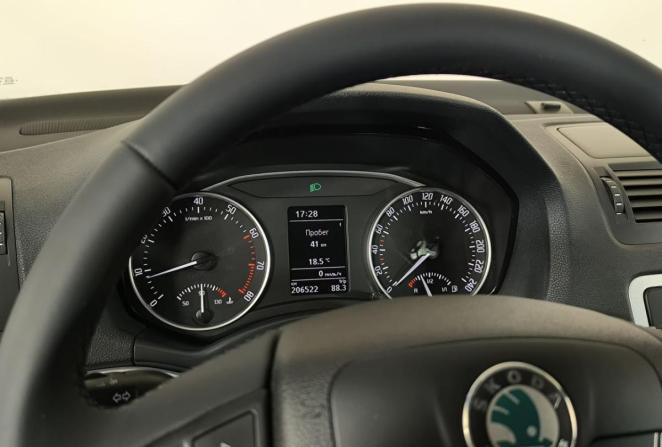 Skoda Octavia II (A5) Рестайлинг с пробегом 2012 года, цена 1 135 000 рублей, 206522 км, универсал, Автокод Объявления