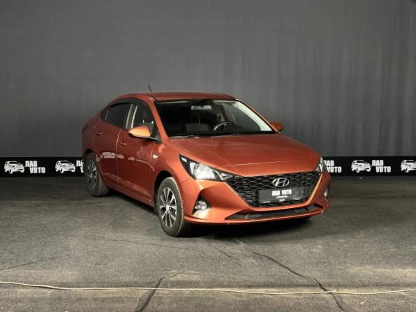 Hyundai Solaris II Рестайлинг с пробегом 2022 года, цена 1 620 000 рублей, 37911 км, седан, Автокод Объявления