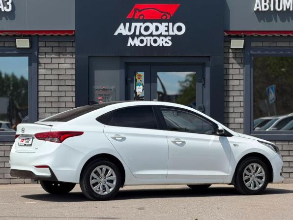 Hyundai Solaris II с пробегом 2019 года, цена 1 210 000 рублей, 151614 км, седан, Автокод Объявления