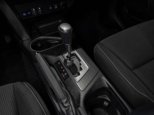Toyota RAV4 IV (XA40) Рестайлинг с пробегом 2019 года, цена 2 550 000 рублей, 109212 км, внедорожник, Автокод Объявления