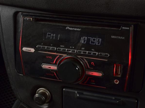 Toyota WiLL II (VS) с пробегом 2001 года, цена 487 999 рублей, 443231 км, хэтчбек, Автокод Объявления