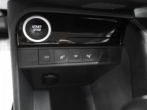 Renault Kaptur I Рестайлинг с пробегом 2021 года, цена 1 795 000 рублей, 59236 км, внедорожник, Автокод Объявления