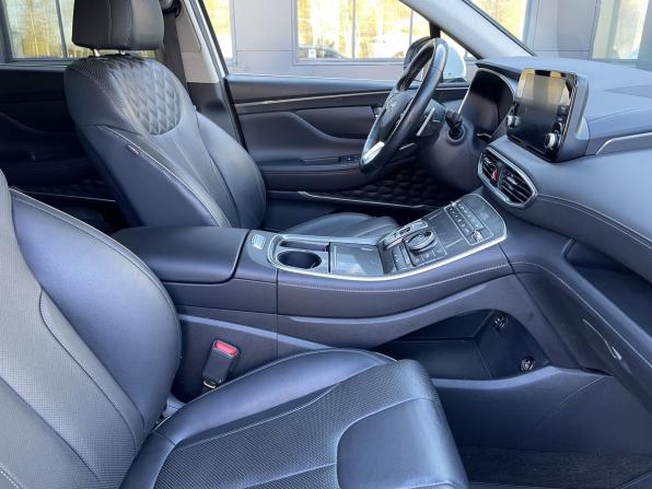 Hyundai Santa Fe IV Рестайлинг с пробегом 2023 года, цена 3 699 000 рублей, 71452 км, внедорожник, Автокод Объявления