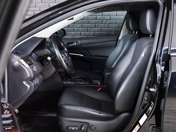 Toyota Camry VII (XV50) Рестайлинг 2 с пробегом 2017 года, цена 2 330 000 рублей, 208374 км, седан, Автокод Объявления