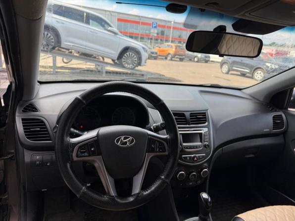 Hyundai Solaris I Рестайлинг с пробегом 2014 года, цена 900 000 рублей, 187766 км, седан, Автокод Объявления