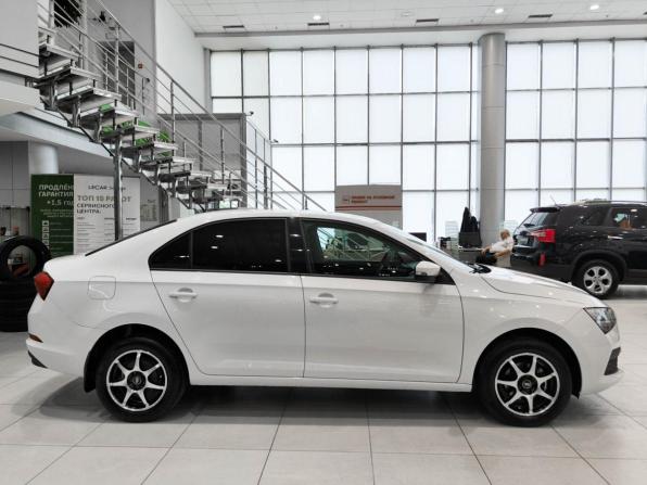 Skoda Rapid II с пробегом 2020 года, цена 1 550 000 рублей, 76850 км, лифтбек, Автокод Объявления