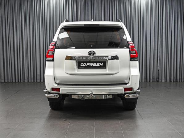 Toyota Land Cruiser Prado 150 Series Рестайлинг 2 с пробегом 2019 года, цена 6 869 000 рублей, 46561 км, внедорожник, Автокод Объявления