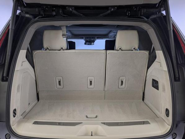 Cadillac Escalade V с пробегом 2021 года, цена 8 820 000 рублей, 94947 км, внедорожник, Автокод Объявления