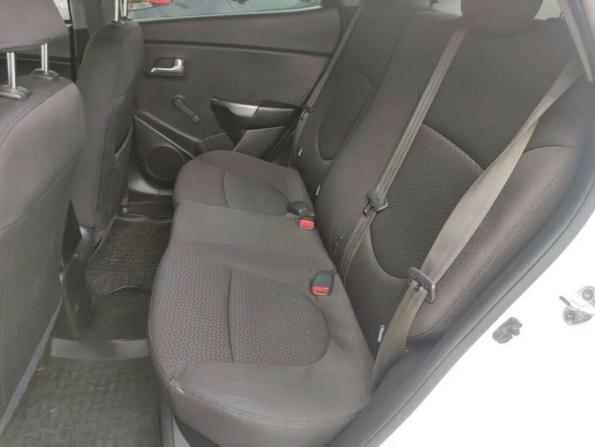 Kia Rio III Рестайлинг с пробегом 2016 года, цена 860 000 рублей, 137068 км, седан, Автокод Объявления