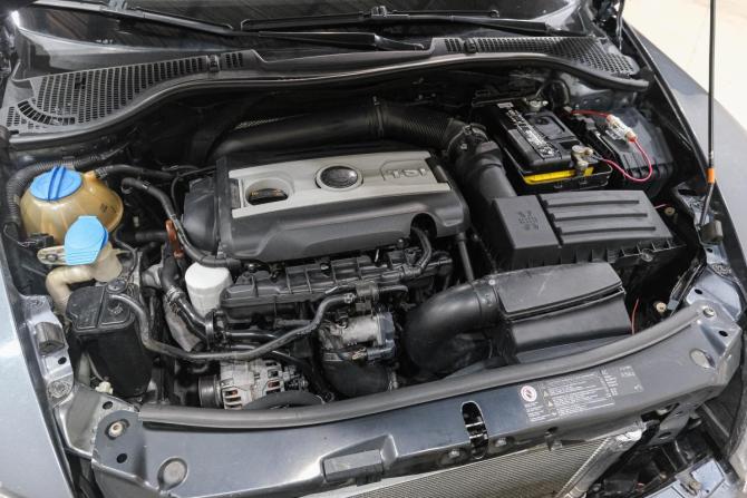 Skoda Octavia II (A5) Рестайлинг с пробегом 2012 года, цена 499 000 рублей, 370000 км, лифтбек, Автокод Объявления