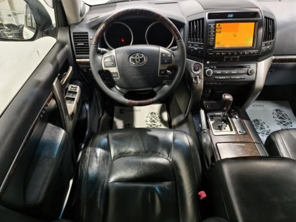 Toyota Land Cruiser 200 Series с пробегом 2011 года, цена 3 600 000 рублей, 250605 км, внедорожник, Автокод Объявления
