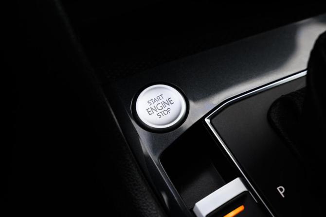 Volkswagen Tiguan II с пробегом 2020 года, цена 4 299 000 рублей, 98672 км, внедорожник, Автокод Объявления