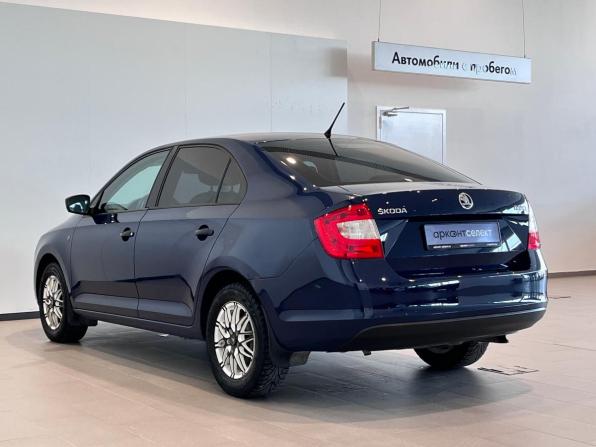 Skoda Rapid I с пробегом 2015 года, цена 750 000 рублей, 160137 км, лифтбек, Автокод Объявления