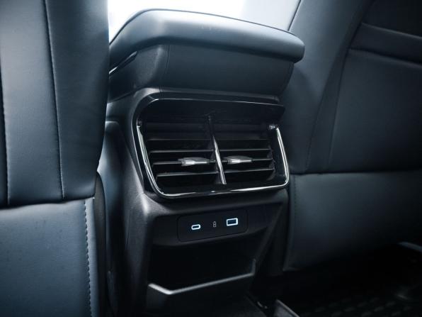 Geely Atlas II с пробегом 2024 года, цена 2 590 000 рублей, 58600 км, внедорожник, Автокод Объявления