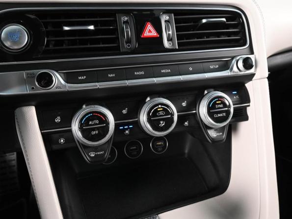Genesis G70 I Рестайлинг с пробегом 2021 года, цена 3 099 000 рублей, 100396 км, седан, Автокод Объявления