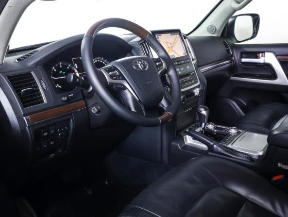 Toyota Land Cruiser 200 Series Рестайлинг 2 с пробегом 2015 года, цена 5 185 000 рублей, 170623 км, внедорожник, Автокод Объявления