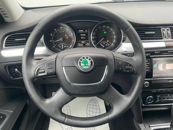 Skoda Superb II с пробегом 2012 года, цена 1 030 000 рублей, 280832 км, лифтбек, Автокод Объявления