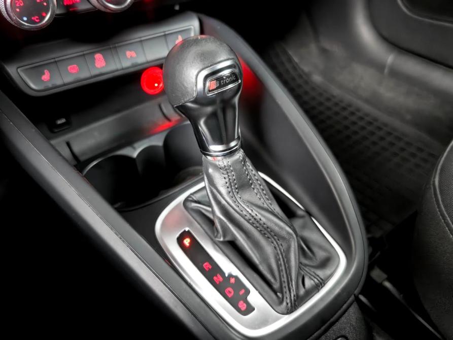 Audi A1 I (8X) Москва  - изображение 19