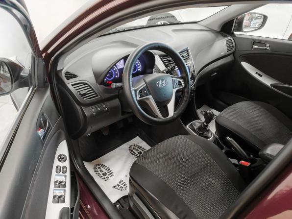Hyundai Solaris I с пробегом 2013 года, цена 725 300 рублей, 183493 км, седан, Автокод Объявления