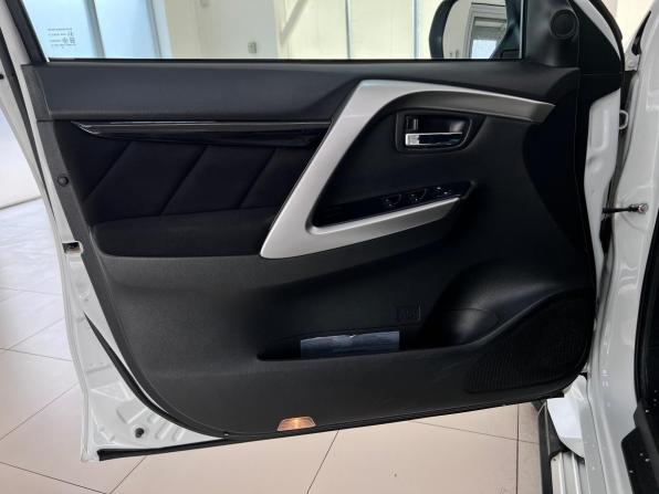 Mitsubishi Pajero Sport III с пробегом 2018 года, цена 2 675 000 рублей, 155257 км, внедорожник, Автокод Объявления