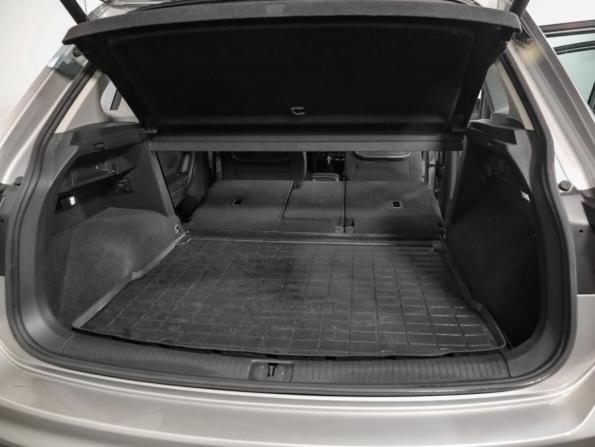 Volkswagen Tiguan II с пробегом 2019 года, цена 2 749 000 рублей, 97930 км, внедорожник, Автокод Объявления