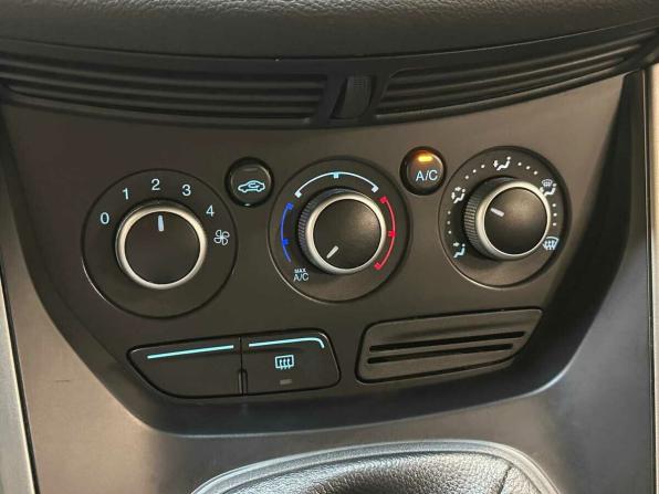 Ford Kuga II с пробегом 2013 года, цена 950 000 рублей, 118436 км, внедорожник, Автокод Объявления