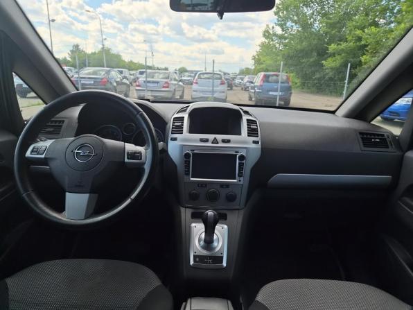 Opel Zafira B Рестайлинг с пробегом 2011 года, цена 600 000 рублей, 253431 км, минивэн, Автокод Объявления