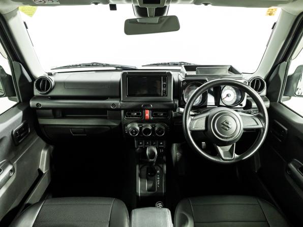 Suzuki Jimny IV с пробегом 2020 года, цена 1 950 000 рублей, 73547 км, внедорожник, Автокод Объявления