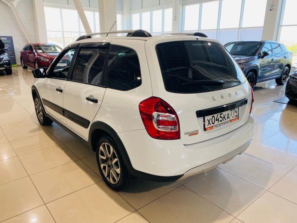 Lada (ВАЗ) Granta I Рестайлинг с пробегом 2022 года, цена 799 000 рублей, 61522 км, универсал, Автокод Объявления