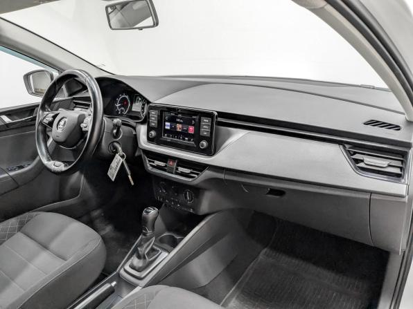 Skoda Rapid II с пробегом 2021 года, цена 1 250 000 рублей, 176849 км, лифтбек, Автокод Объявления