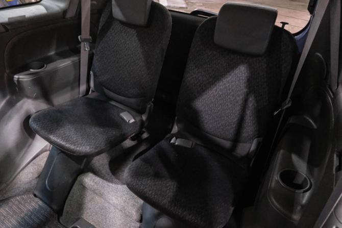Toyota Sienta I Рестайлинг 1 с пробегом 2012 года, цена 899 000 рублей, 201000 км, компактвэн, Автокод Объявления
