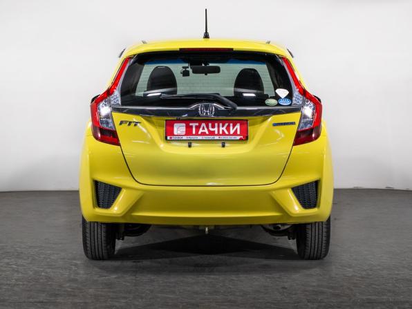Honda Fit III с пробегом 2016 года, цена 895 000 рублей, 214423 км, хэтчбек, Автокод Объявления