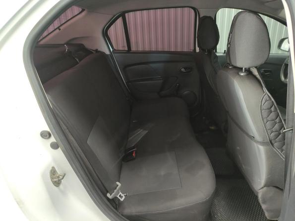 Renault Logan II с пробегом 2017 года, цена 395 000 рублей, 181444 км, седан, Автокод Объявления