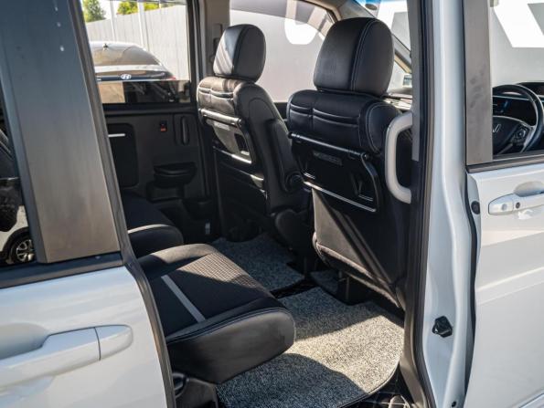 Honda Stepwgn V Рестайлинг с пробегом 2019 года, цена 2 990 000 рублей, 45072 км, минивэн, Автокод Объявления