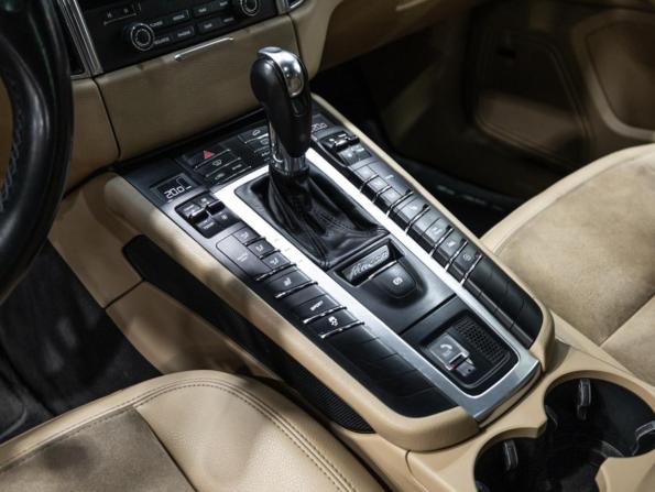 Porsche Macan I с пробегом 2018 года, цена 3 199 000 рублей, 150113 км, внедорожник, Автокод Объявления