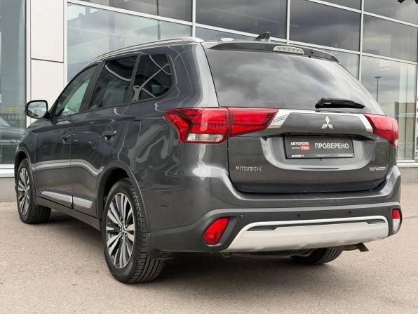 Mitsubishi Outlander III Рестайлинг 3 с пробегом 2019 года, цена 1 585 000 рублей, 248868 км, внедорожник, Автокод Объявления