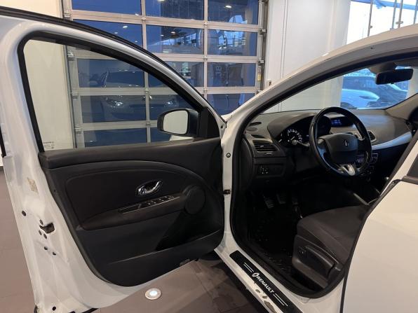 Renault Fluence I с пробегом 2012 года, цена 615 000 рублей, 211989 км, седан, Автокод Объявления