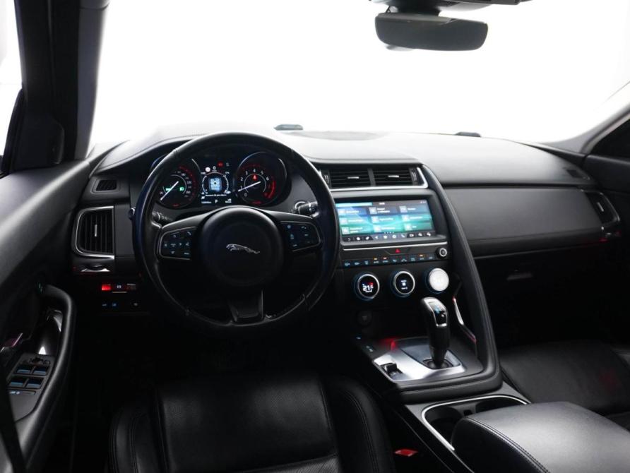 Jaguar E-Pace I Москва  - изображение 7