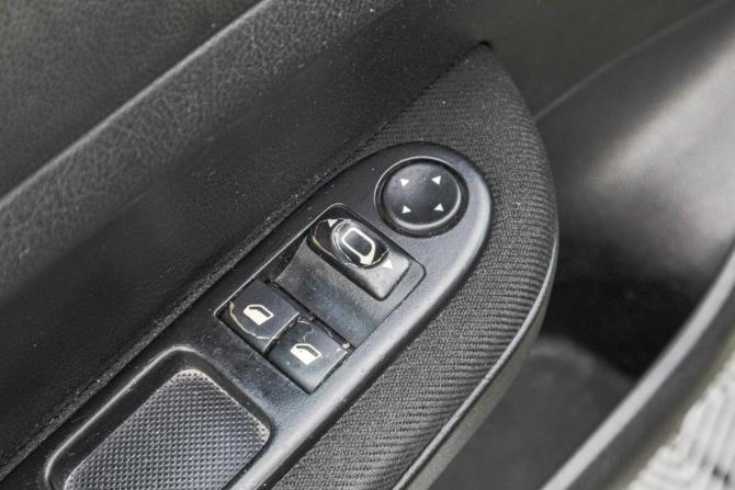Peugeot 307 I Рестайлинг с пробегом 2006 года, цена 439 000 рублей, 275000 км, хэтчбек, Автокод Объявления