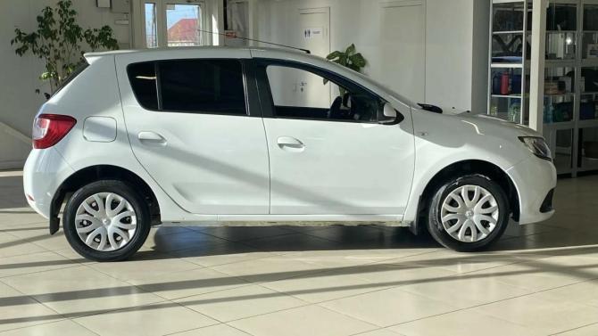Renault Sandero II с пробегом 2017 года, цена 868 000 рублей, 114100 км, хэтчбек, Автокод Объявления