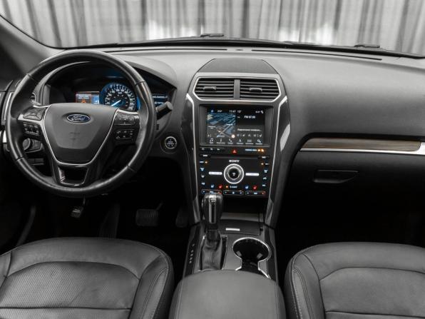 Ford Explorer V Рестайлинг 2 с пробегом 2018 года, цена 3 280 000 рублей, 115541 км, внедорожник, Автокод Объявления