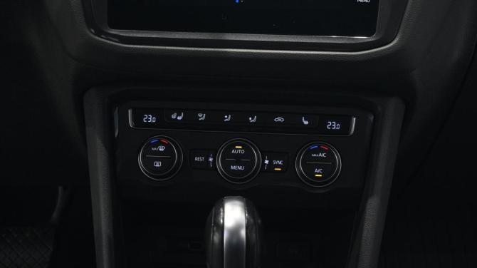 Volkswagen Tiguan II с пробегом 2020 года, цена 2 750 000 рублей, 112090 км, внедорожник, Автокод Объявления